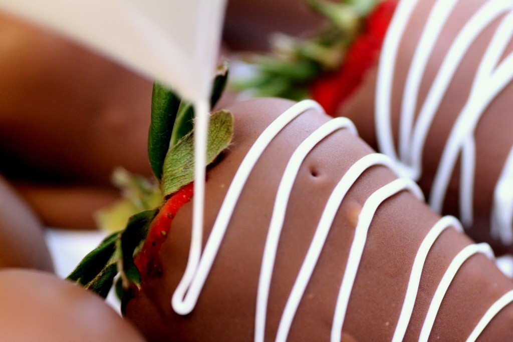 pipingchocolate.JPG Recipe Snobs